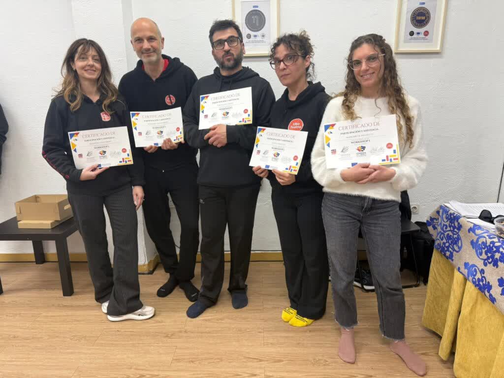 Entrega de certificados de participación